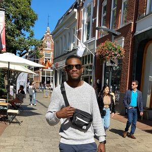 Meet your Posher, Richelieu